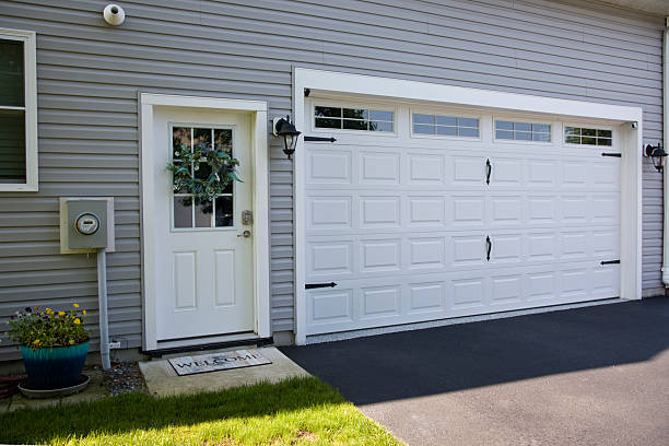 24/7 Emergency Garage Door Panel Replacement experts in Mars Hill, NC